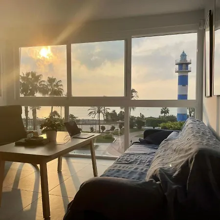 El Faro De Torre Del Mar